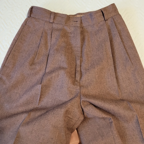 Henry Greyhel women's  mauve wool two-piece pants suit set size 8 petite - Picture 15 of 15